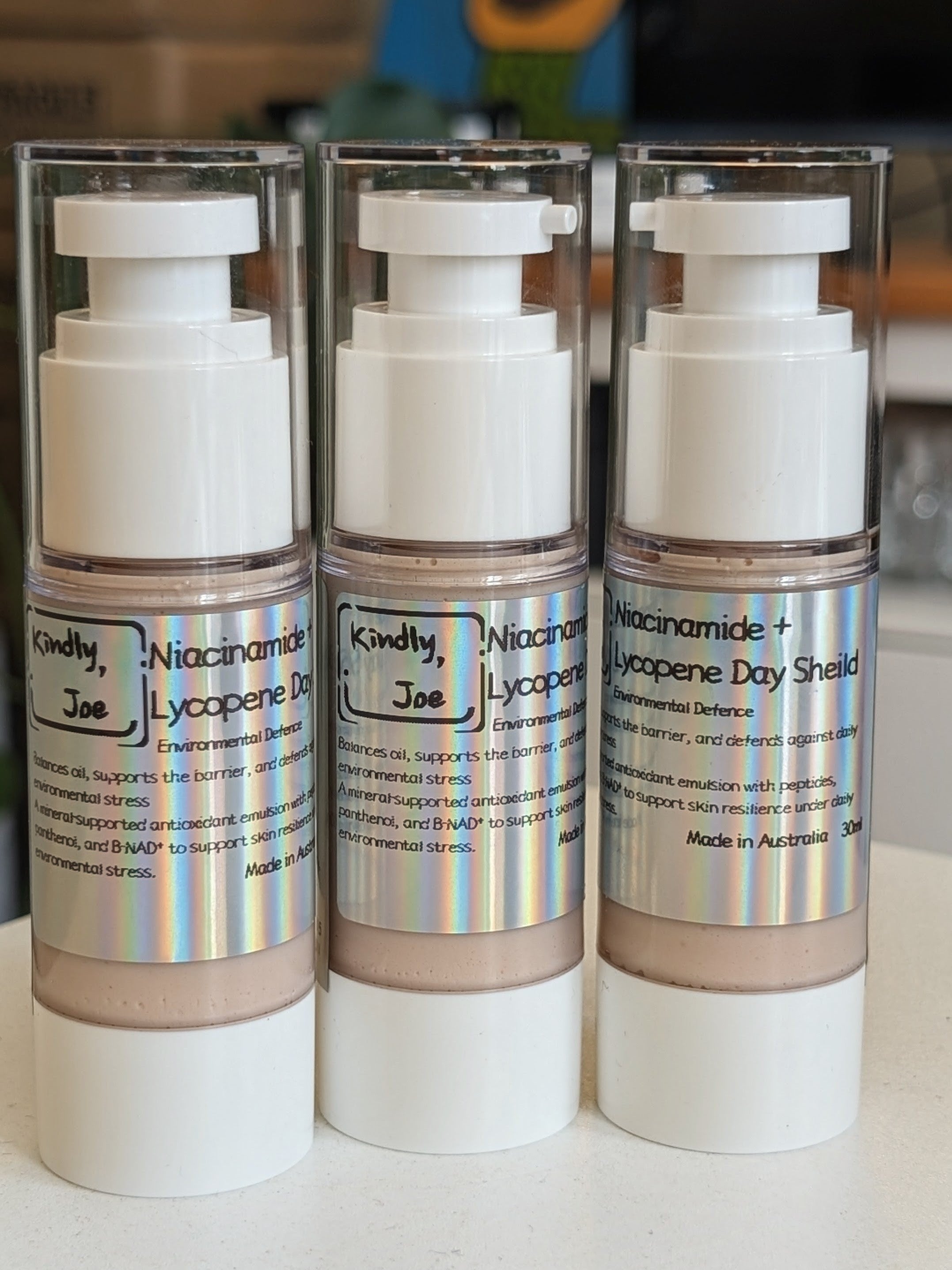 Niacinamide + Lycopene Day Shield